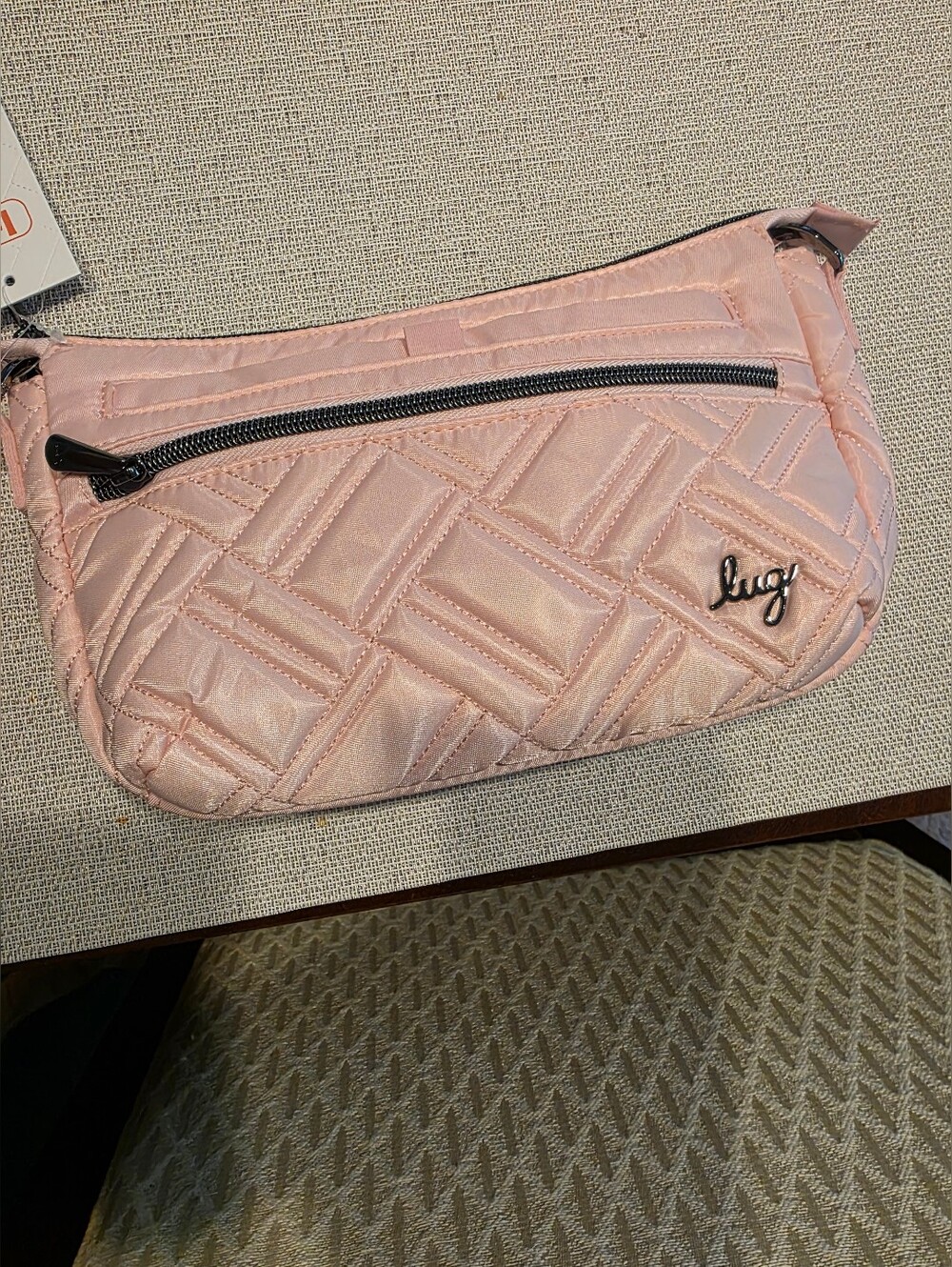 NWT- LUG DASH CLASSIC_ BUBBLE PINK ( Flamingo Foliage interior) - Picture 2 of 4